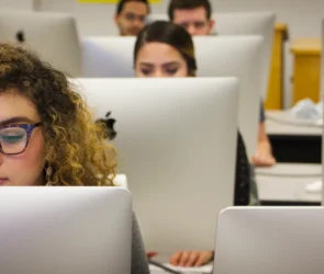 Scholraships Students