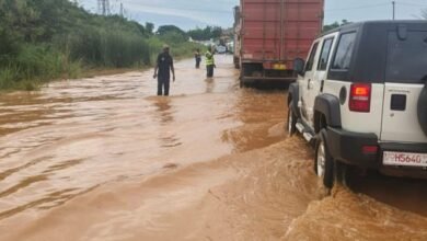 VIDEO: Downpour paralyzes transport in Accra as roads become impassable