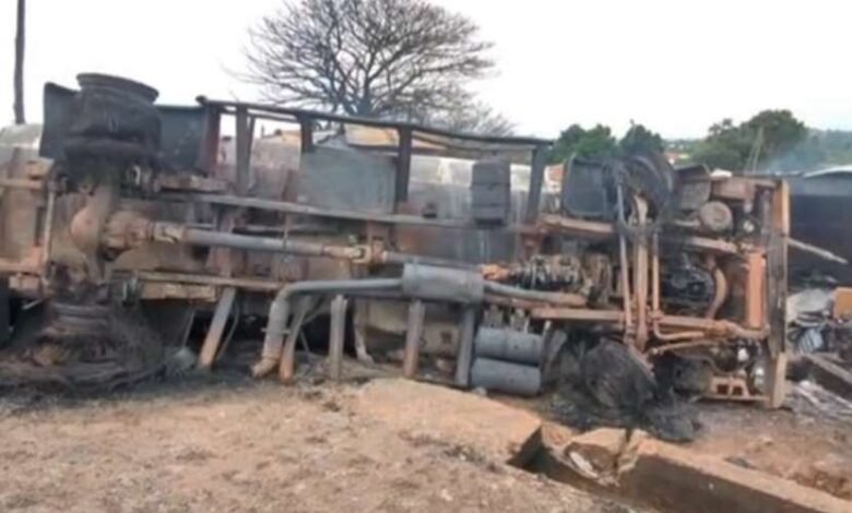 Ashanti Region: Fuel tanker driver burnt to death in fiery crash at Adubinso, seven shops destroyed