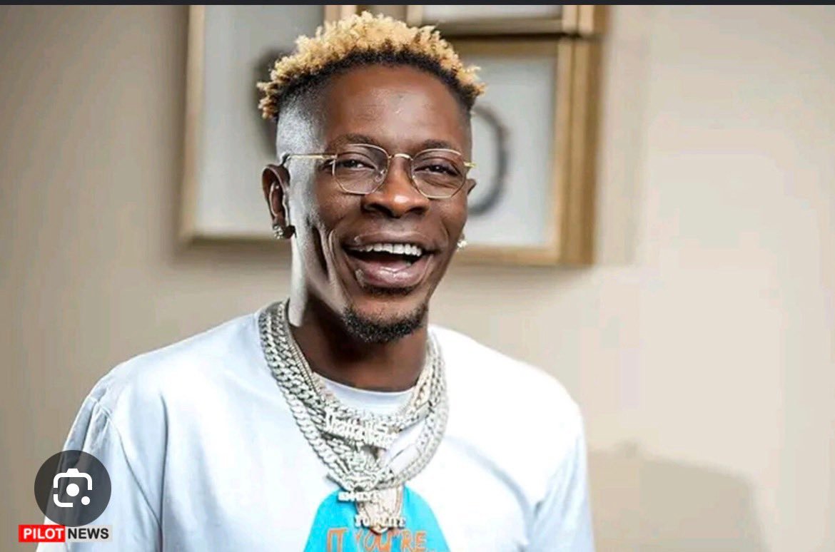 Shatta Wale launches GH¢100 SM Gold Card membership programme