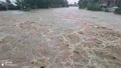 Three major roads linking Kasoa cut off after Okrudu River overflows [Photos]