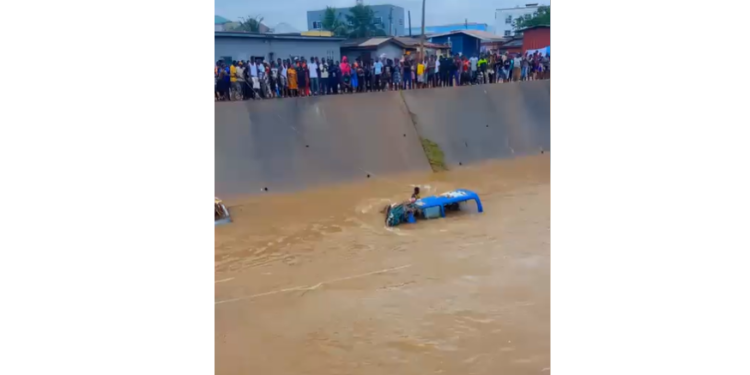 Alajo: Boy found dead in trotro swept away by floods